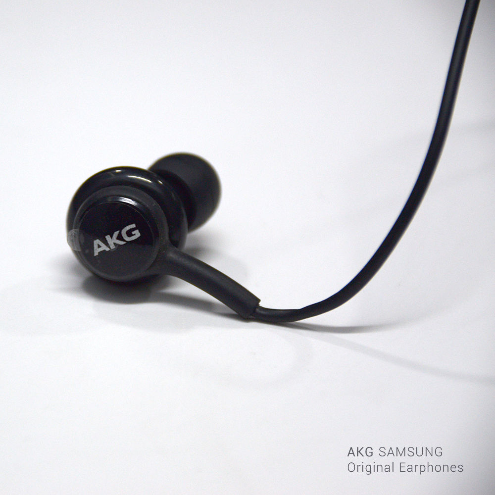 AKG EARPHONES